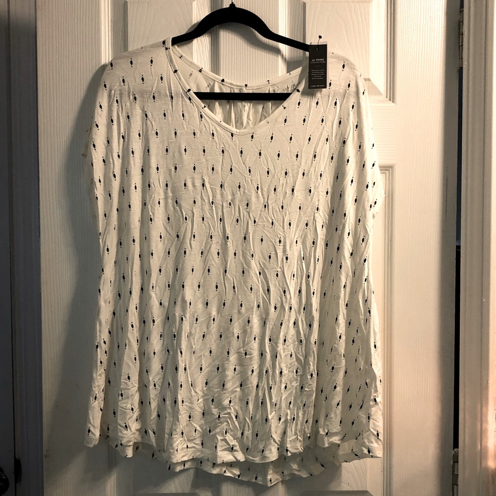 Bnwt white with black print top, size 14/16